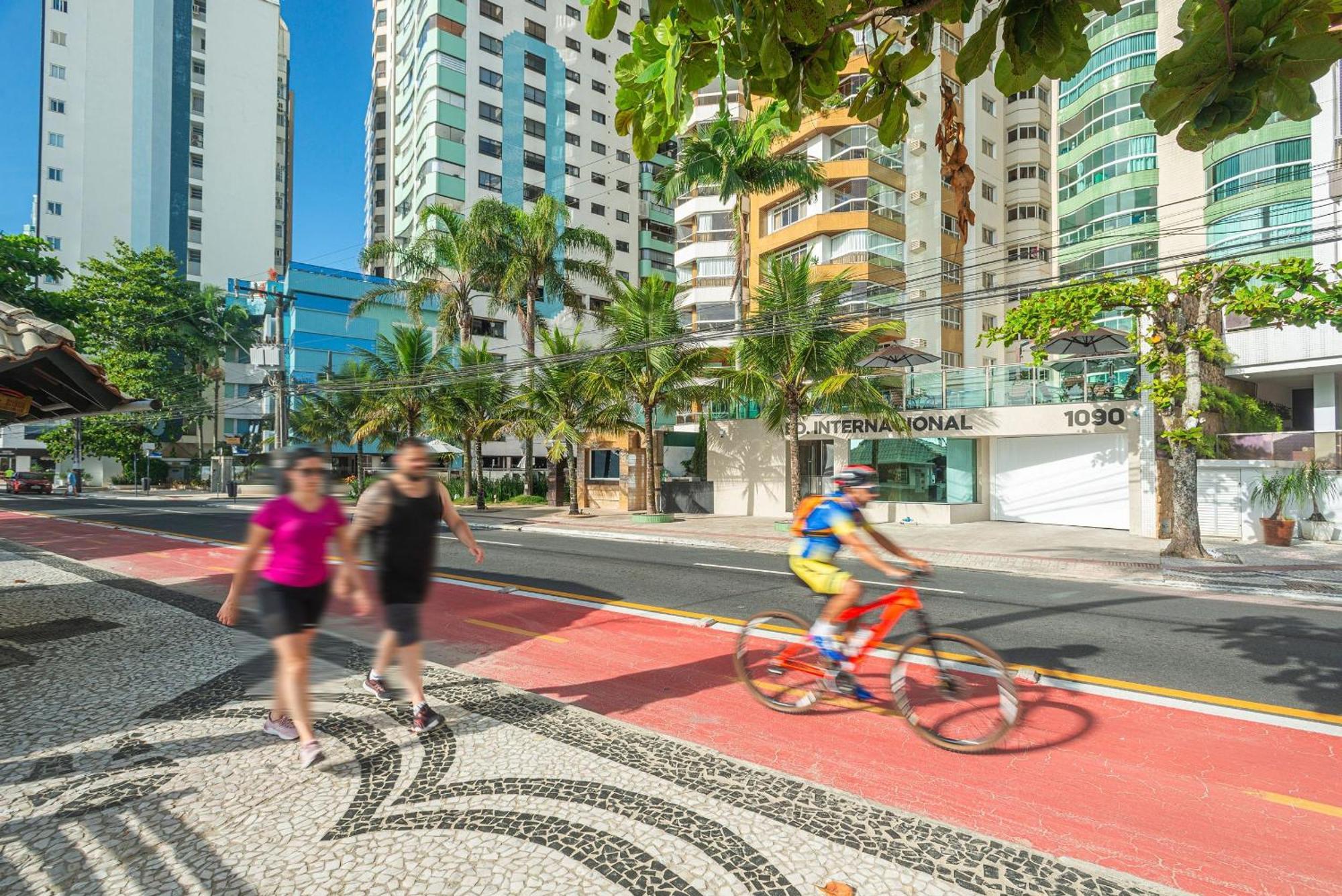 Itnc013 - Avenida Atlantica | Amplo Ape Com 3q+3wc Casa de férias